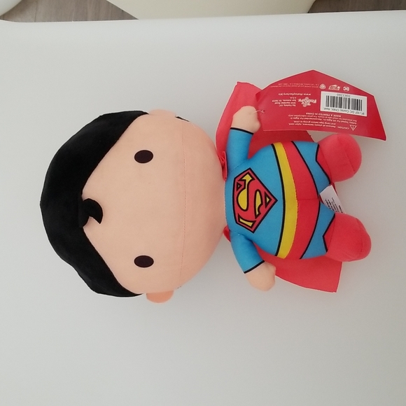 A bundle of Super Man and Wonder Woman Plushies - Picture 5 of 8